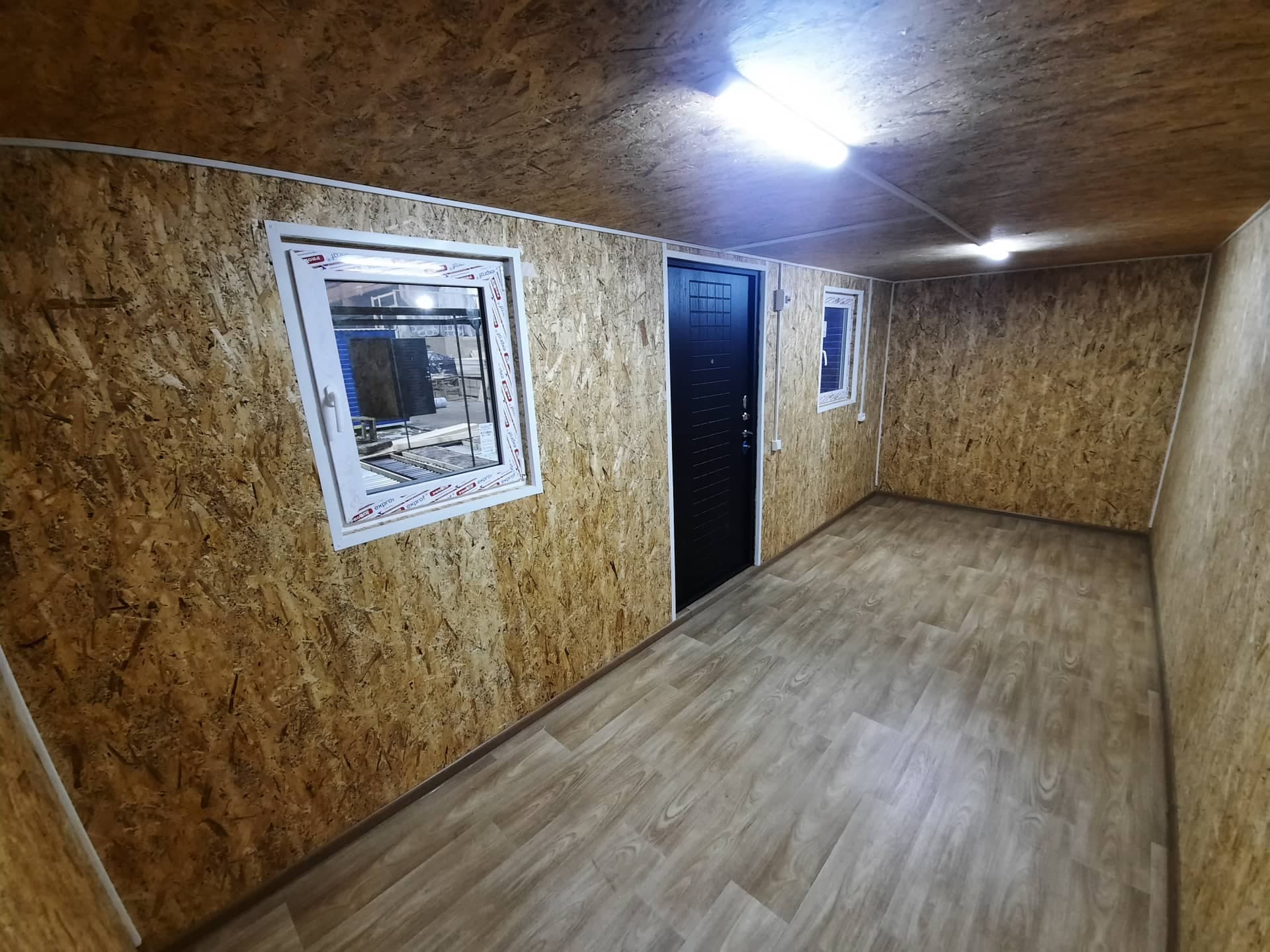 Бытовка для бизнеса и дачи теплая